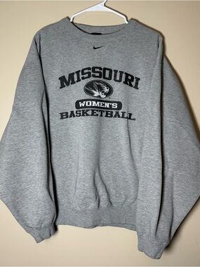 Nike Gray Missouri Women's Basketball Crewneck Sweatshirt Vintage XL Mizzou